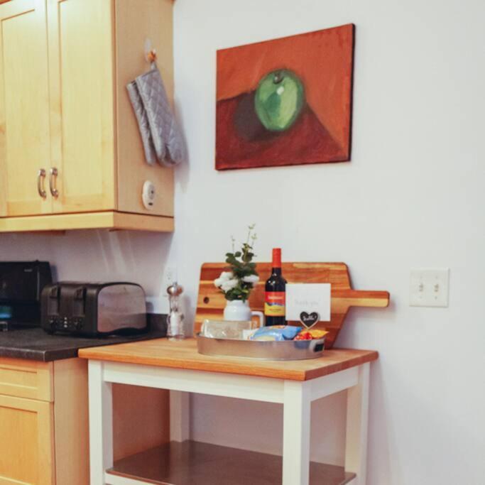 Large Upstairs Flat In Downtown Century Building Διαμέρισμα Μπελβίλ Εξωτερικό φωτογραφία